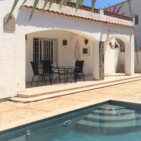 Acp09 Maison Typique De Roses Secteur Mas Busca Avec Piscine Privee Сasa de vacaciones *