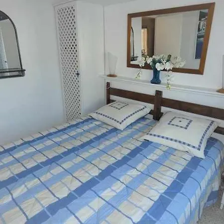 Acp09 Maison Typique De Roses Secteur Mas Busca Avec Piscine Privee Hébergement de vacances
